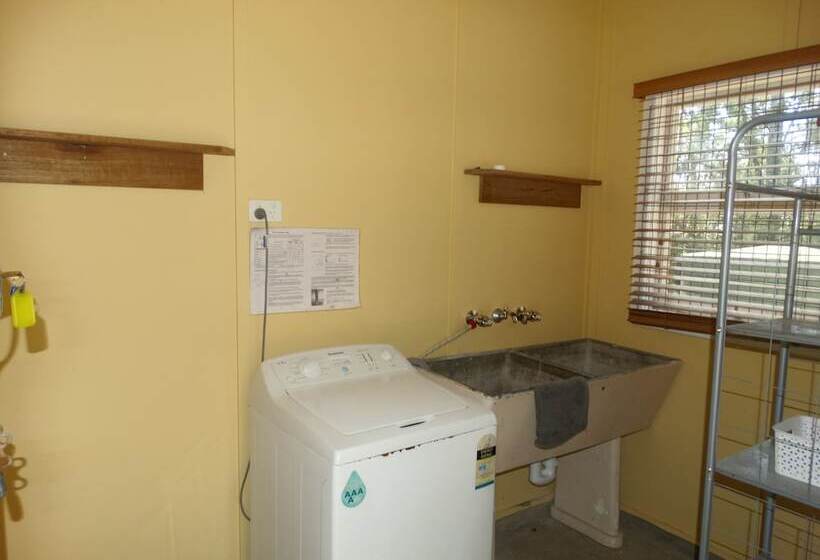 Tuckers Rocks Cottage