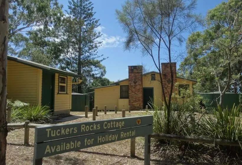 Tuckers Rocks Cottage