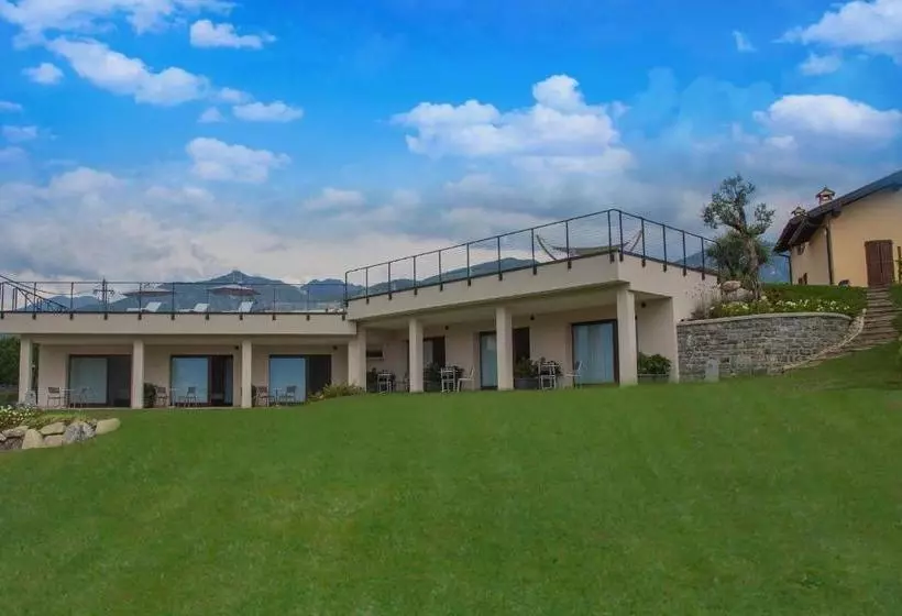 Villa La Rosa B&b