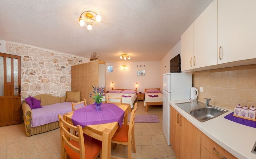 Apartments Mande And Kate