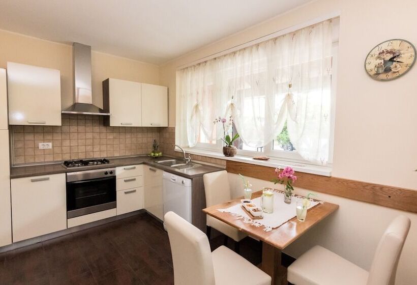 Garden House Matulji