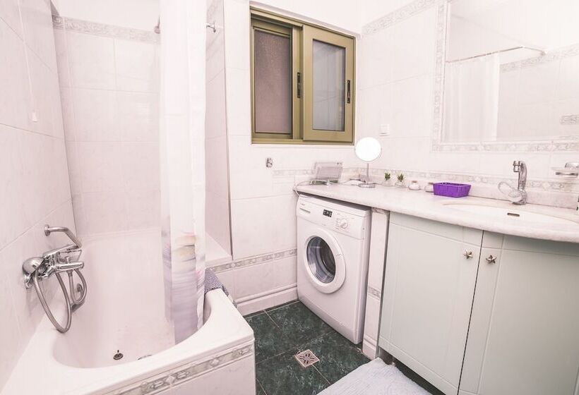 Nefeli City Apartments