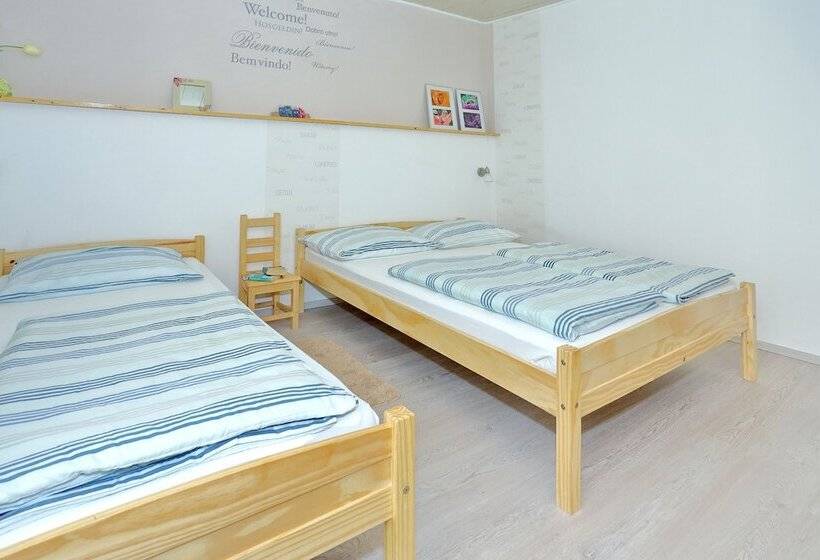 Old Town Rooms   Koludraska Street