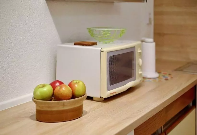 Old Town Rooms   Koludraska Street