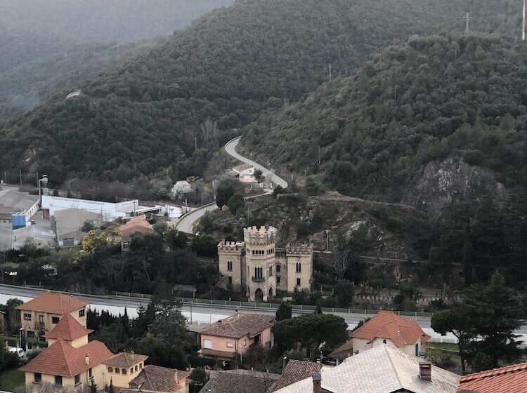 پانسیون Casa Les Pomeretes