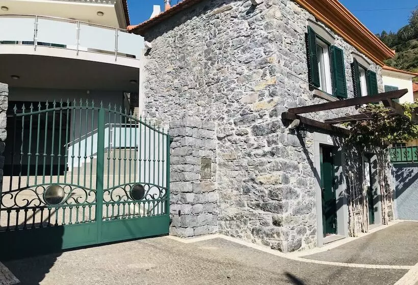 Casa Do Lugar Da Ribeira By Madeira Al