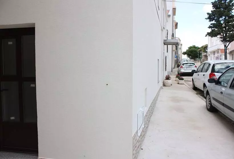 پانسیون Nana Marusha Old Town Home