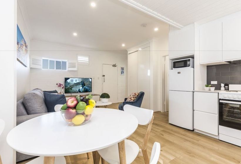 Bondi Beach Spacious Apt, Car Space, Ac And Netflix