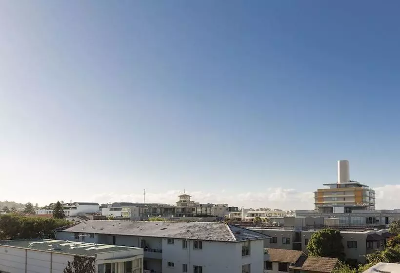 Bondi Beach Spacious Apt, Car Space, Ac And Netflix