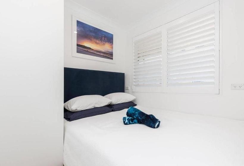Bondi Beach Spacious Apt, Car Space, Ac And Netflix