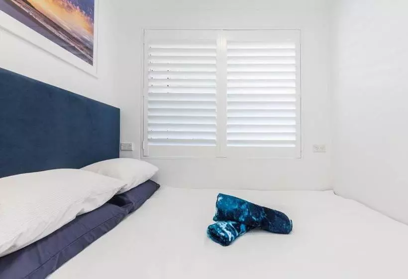 Bondi Beach Spacious Apt, Car Space, Ac And Netflix