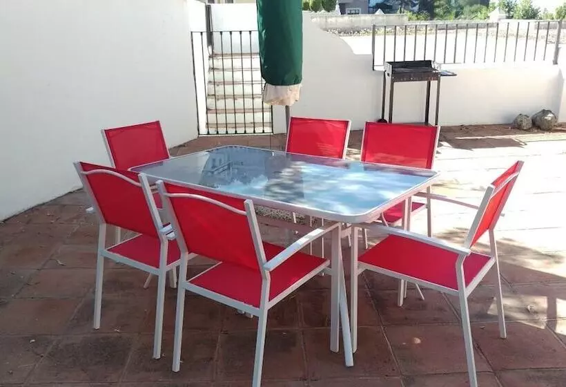 Spacious Family Benahavis Retreat