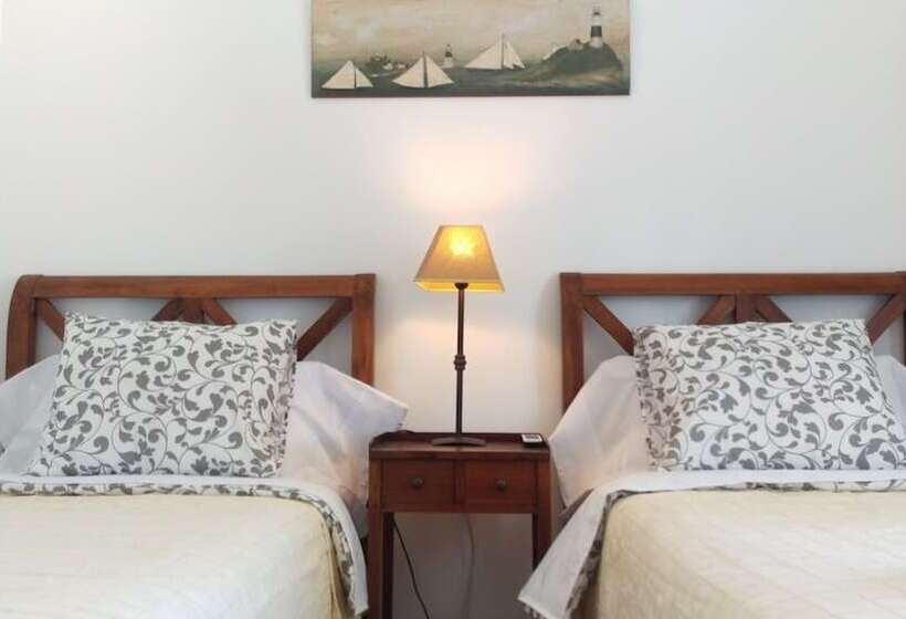 Spacious Family Benahavis Retreat