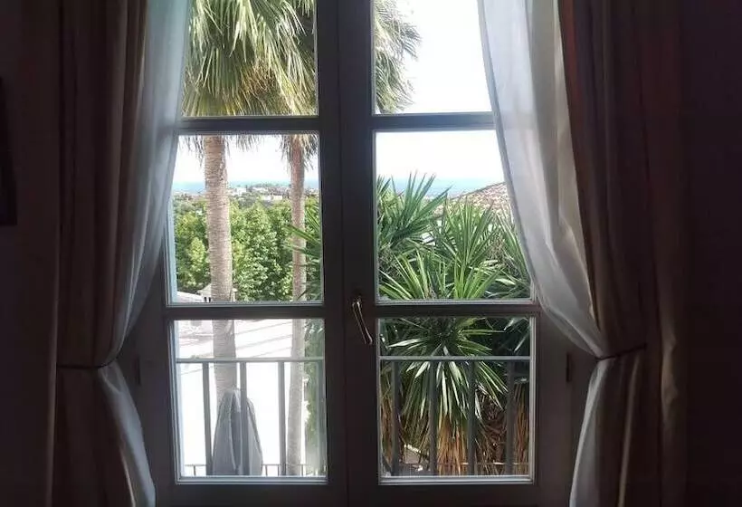 Spacious Family Benahavis Retreat