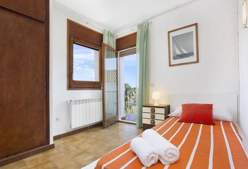 104665 Villa In Lloret De Mar