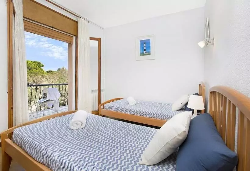 104665    Villa In Lloret De Mar