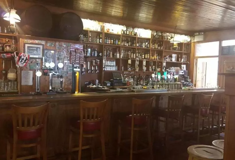 ユースホステル Skellys