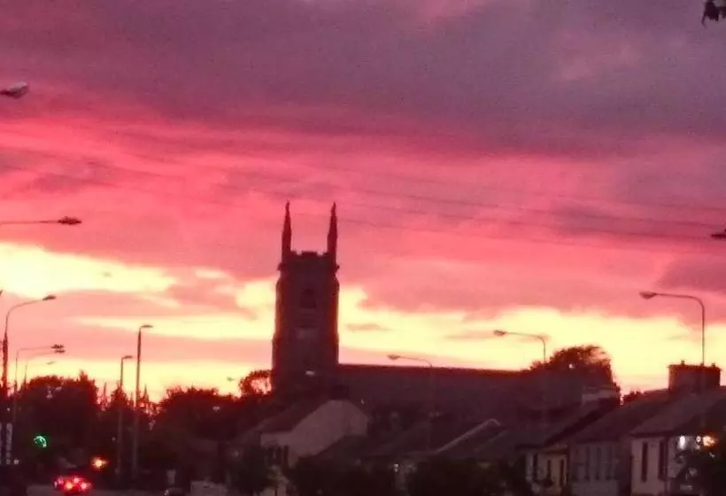 ユースホステル Skellys