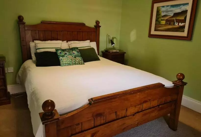 ユースホステル Skellys