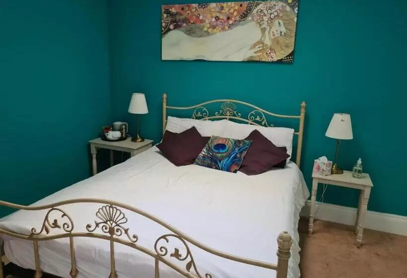 ユースホステル Skellys