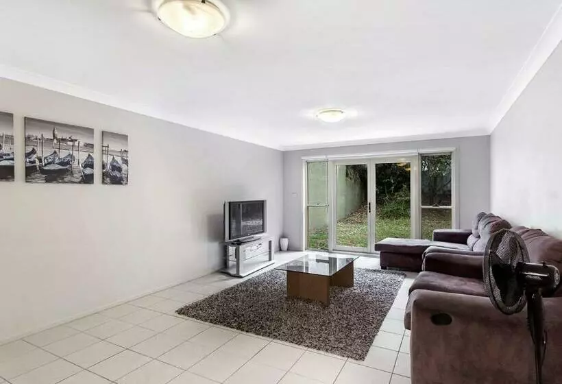 Alida Close 1 Lagoons Estate
