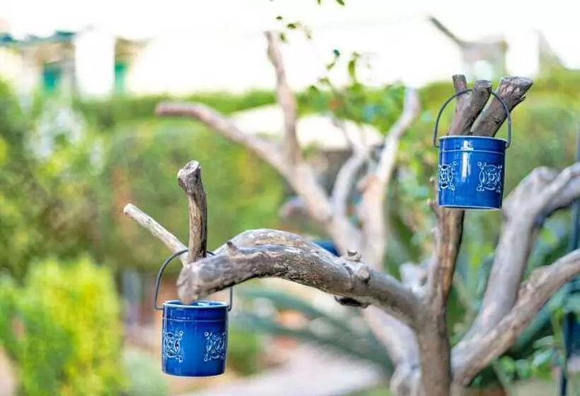 Elegant Maisonette Garden Near Beach