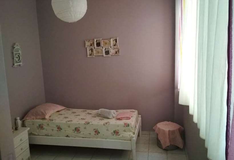 Handmade Apartment. A Step To City Center & Beach