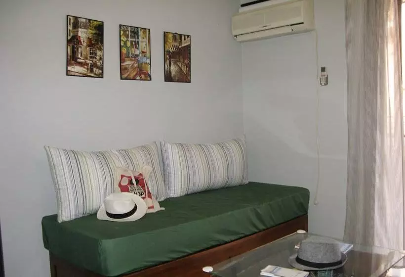 Handmade Apartment. A Step To City Center & Beach