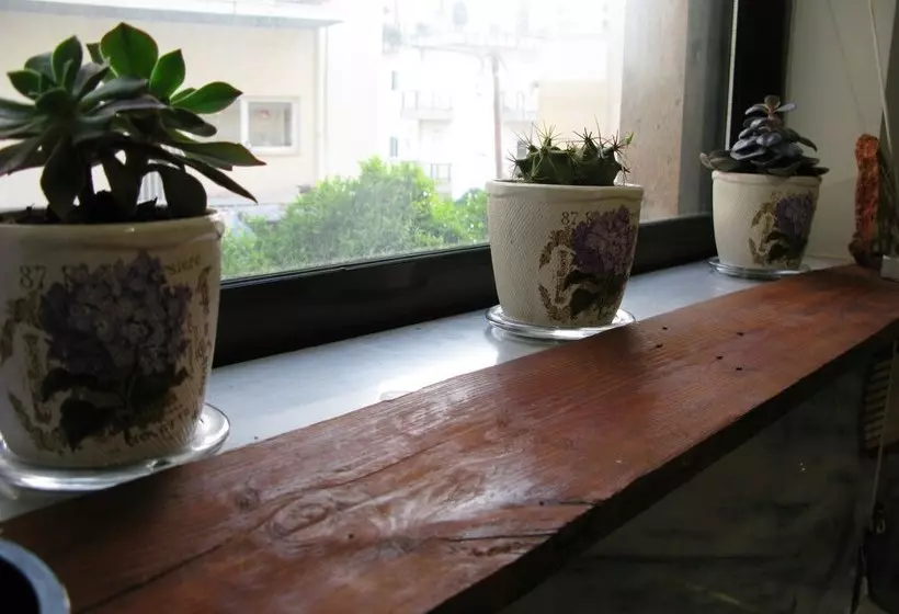 Handmade Apartment. A Step To City Center & Beach