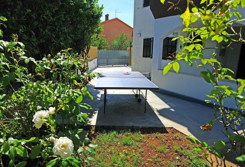 Kuntrada 45 With Heated Pool And Kids Pool