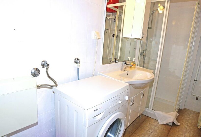 Kuntrada 45 With Heated Pool And Kids Pool