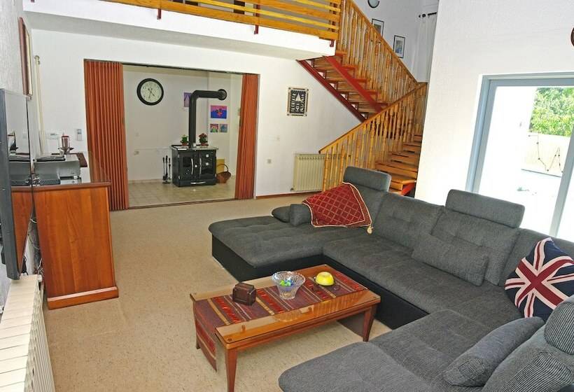 Kuntrada 45 With Heated Pool And Kids Pool