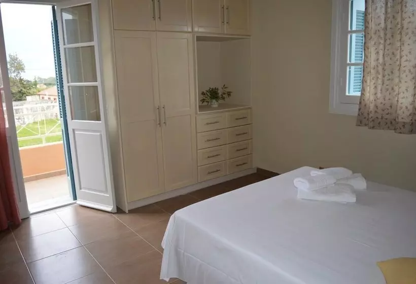 Mel S Apartments
