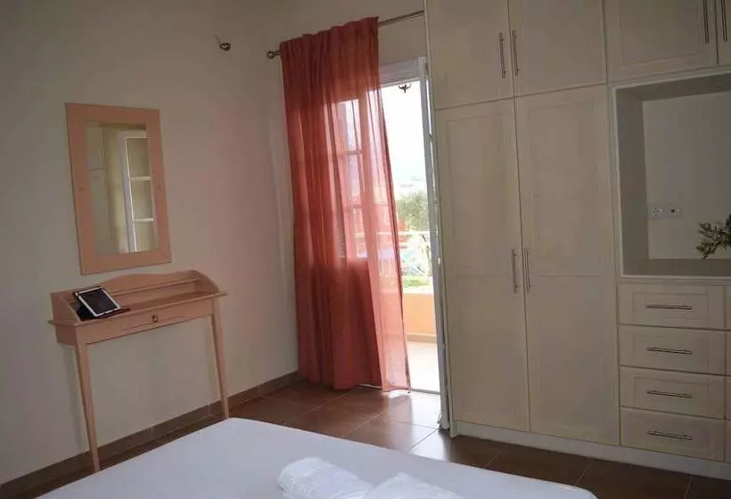 Mel S Apartments