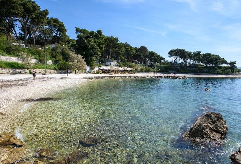 Pensão Best Location Rooms