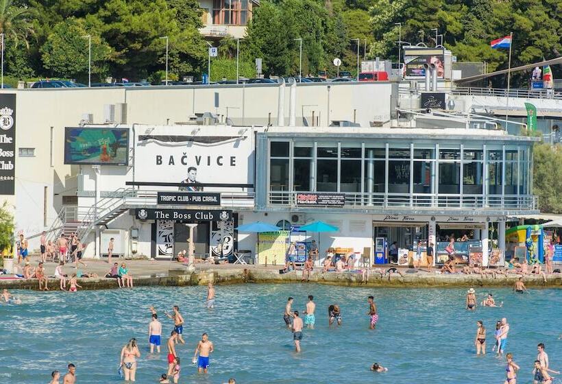 Pensão Best Location Rooms