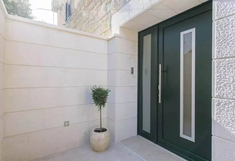 Pensionat Best Location Rooms