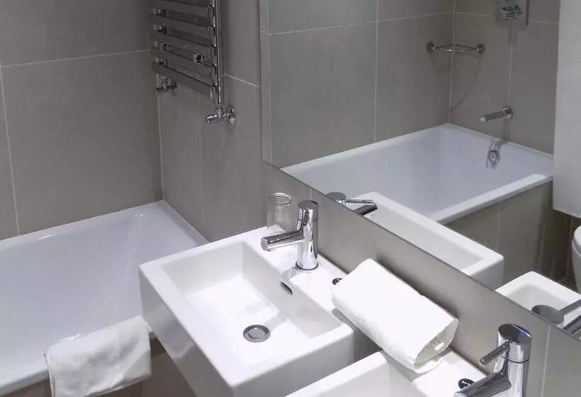 Majatalo Flynns Of Termonfeckin Boutique