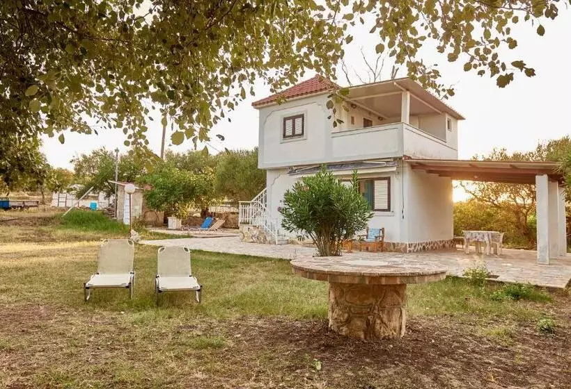 Villa Rania / Zante Drosia