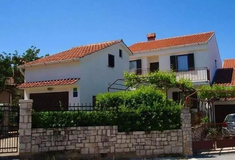 Apartments Ivan 41