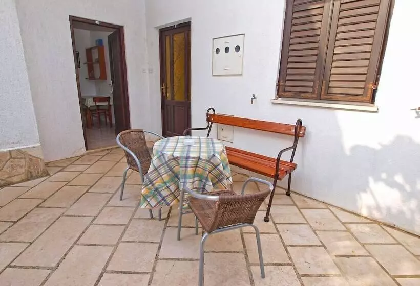 Apartments Ivan 41