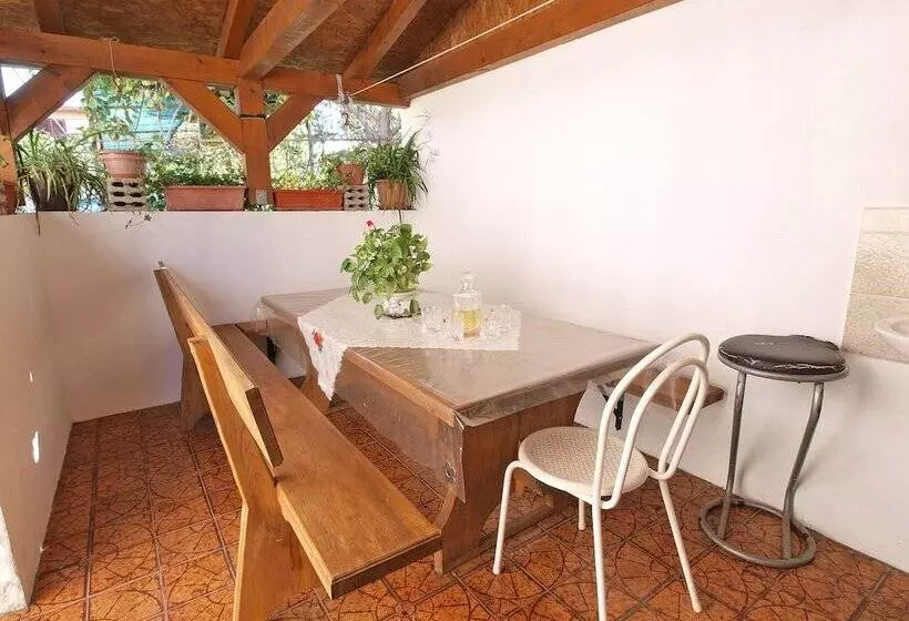 Apartments Silvana 143