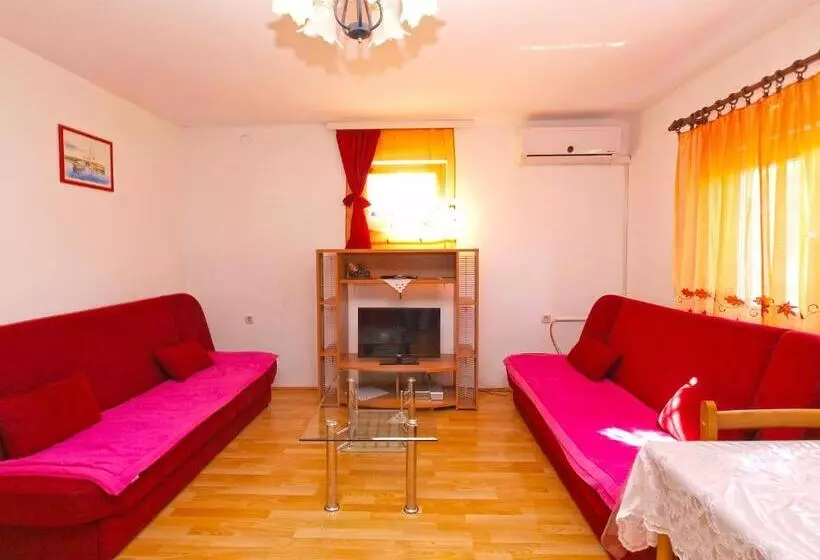 Apartments Silvana 143