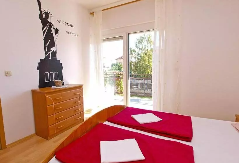 Apartments Silvana 143