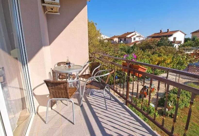 Apartments Silvana 143