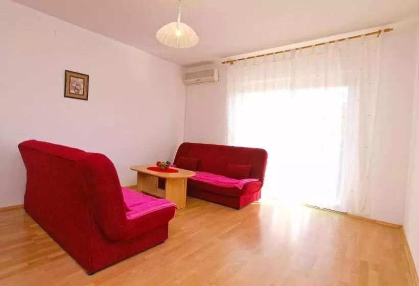 Apartments Silvana 143