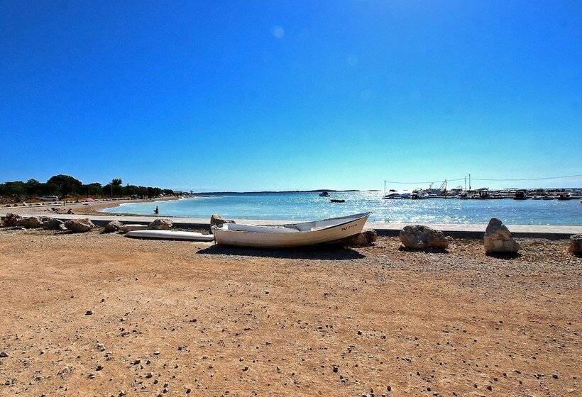 Apartments Volf 1405