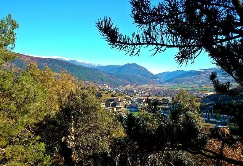 Aamiaismajoitus (B&B) Chalet Rec Dels Noguers