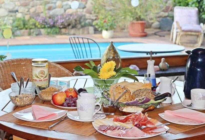 تختخواب و صبحانه Chalet Rec Dels Noguers