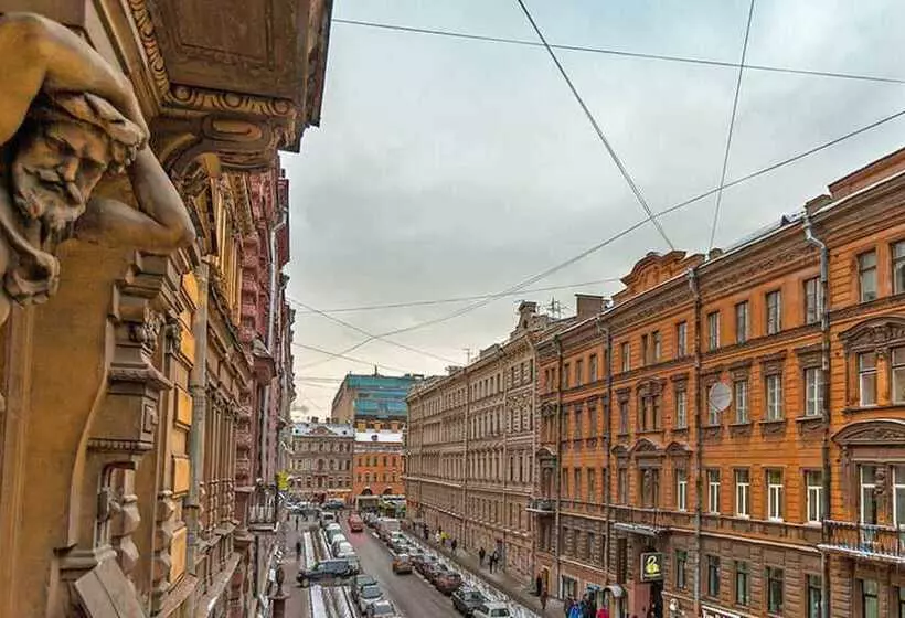 Friends Apartment On Pushkinskaya
